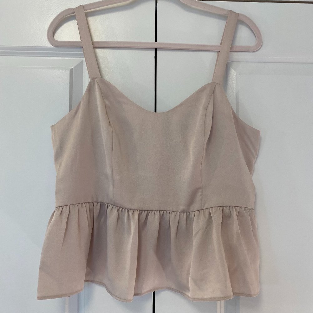 Express Sleeveless Top w/Ruffle Peplum, Size L, in Champagne Color